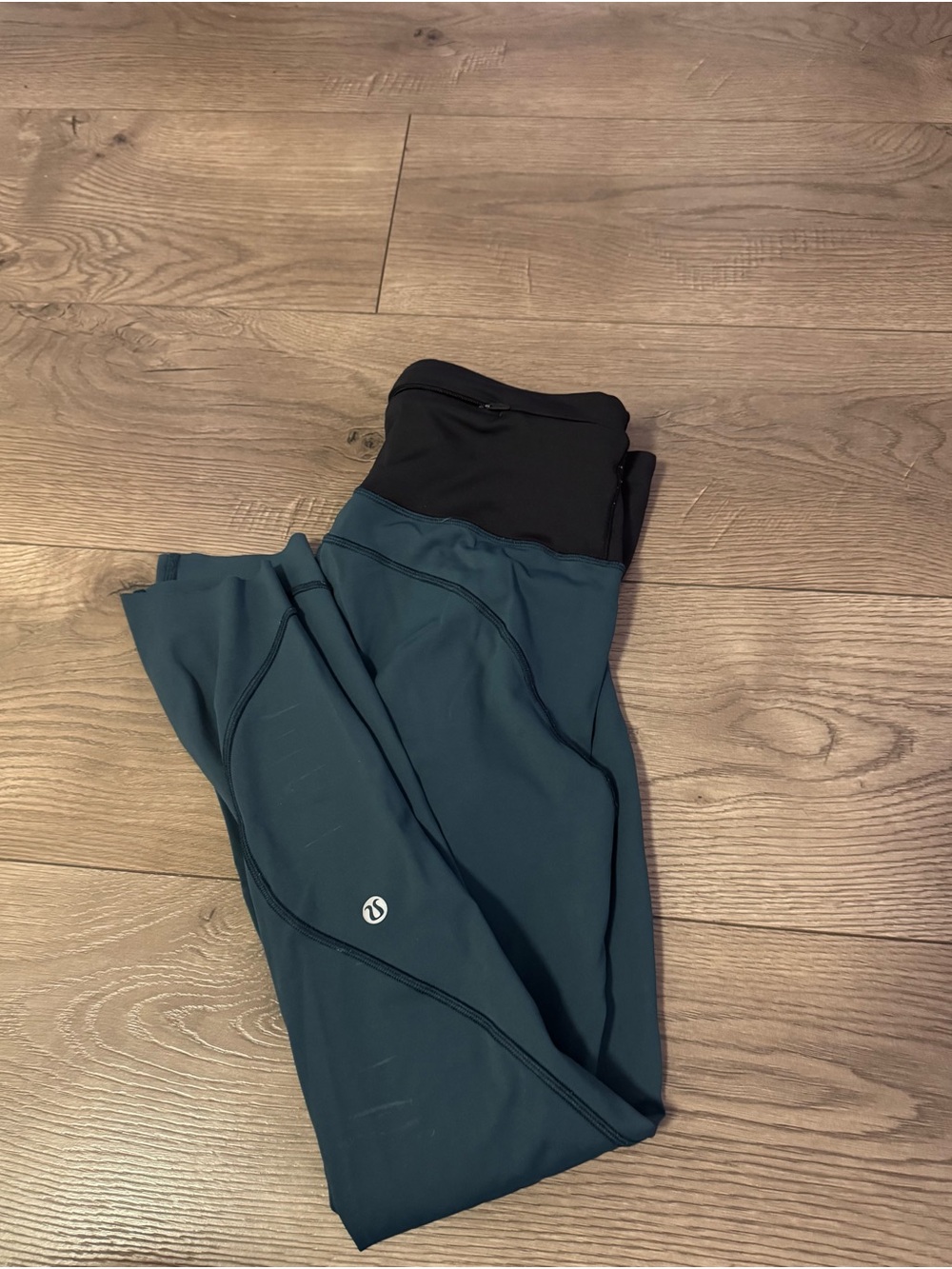 Lululemon Teal & Black High-Rise Leggings Size 4 Inseam 25”